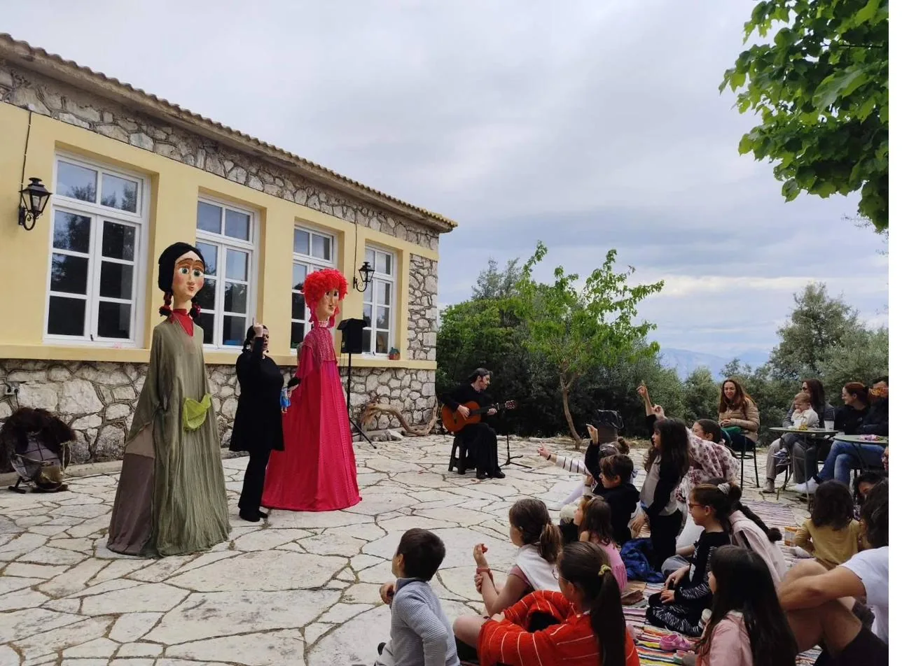 Impression from the REDICOLO puppet theatre performances at the school in Neochori (3)