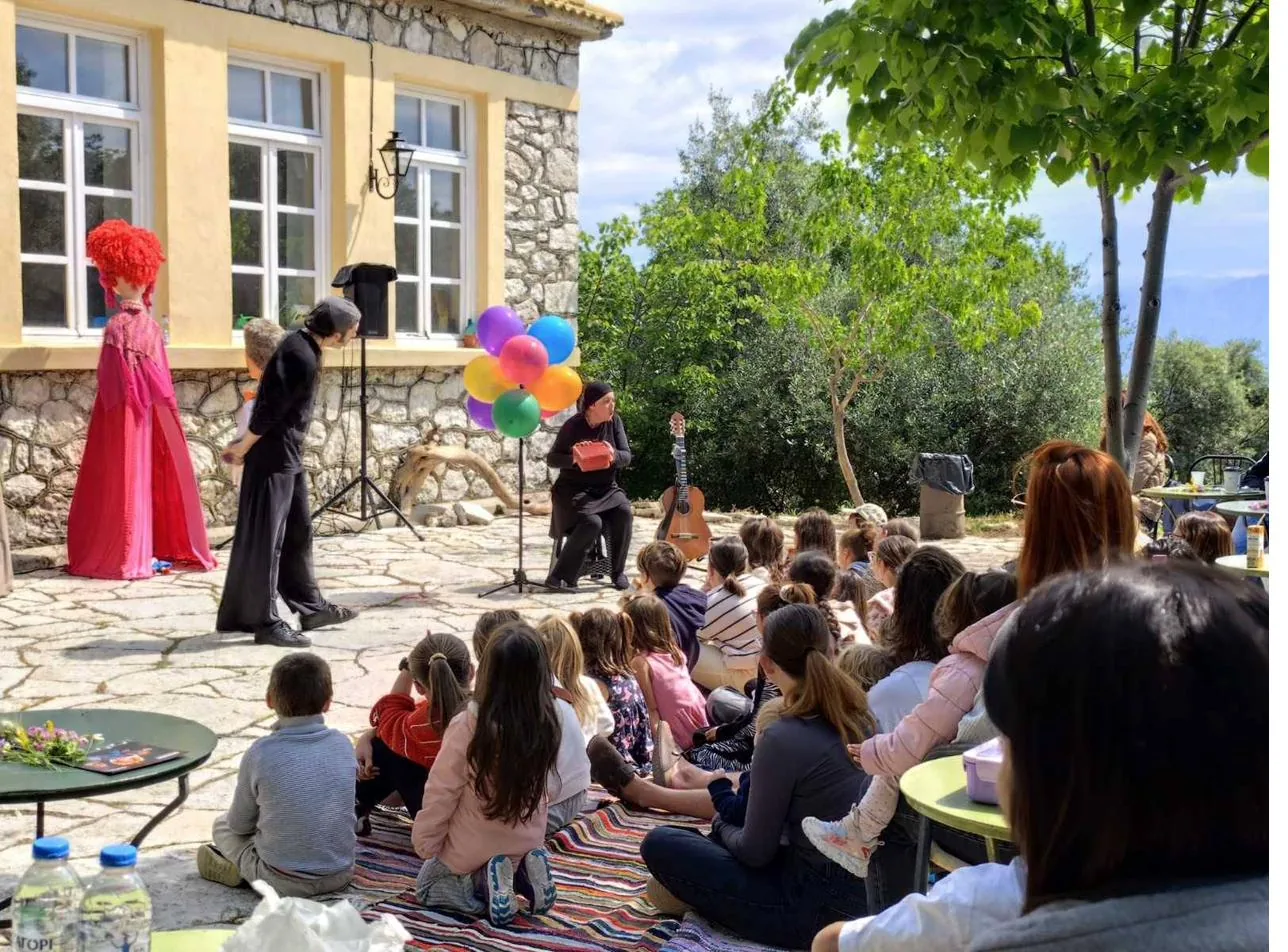 Impression from the REDICOLO puppet theatre performances at the school in Neochori (6)